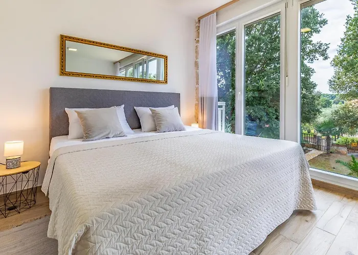 2 Bedroom Cozy In 아파트